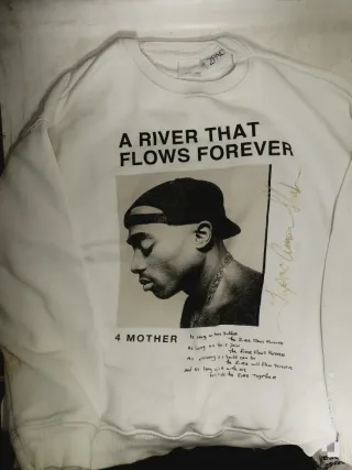 Sudadera Zara 2PAC A River That Flows Forever