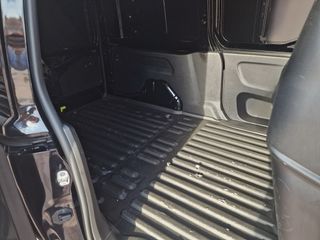 Peugeot Partner 2023 Pro Long 1000KG Etiqueta C