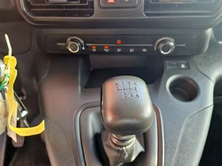 Peugeot Partner 2023 Pro Long 1000KG Etiqueta C