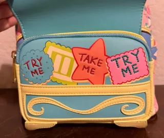 Mochila Loungefly Alice in Wonderland