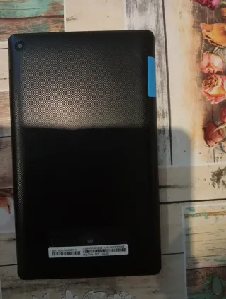 Tablet Lenovo TAB3 7 Essential