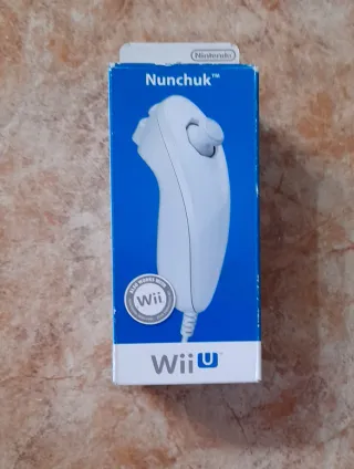 Nintendo Nunchuk Wii y Wii U sin estrenar