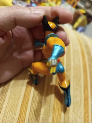 Wolverine Marvel X-Men Figura PVC Amarillo Azul