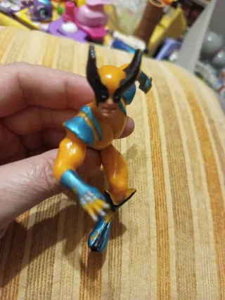Wolverine Marvel X-Men Figura PVC Amarillo Azul