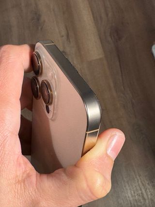 iPhone 16 Pro Max rose gold