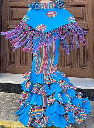 Traje de Flamenca con Mantón de regalo Talla 38/40