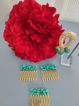 Pack Flamenca:  Flor, Pendientes y Peinecillos