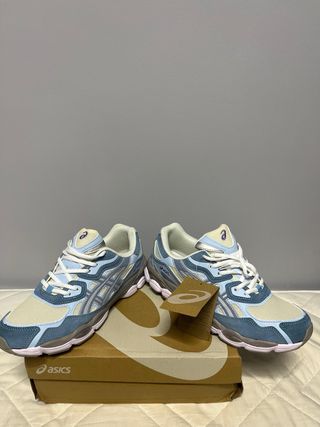 Asics Azul Cielo Beige