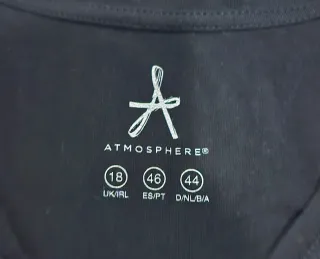 .Lote de tres camisetas, talla L.