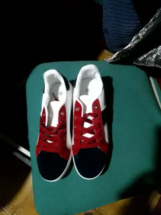 Zapatillas deportivas talla 40