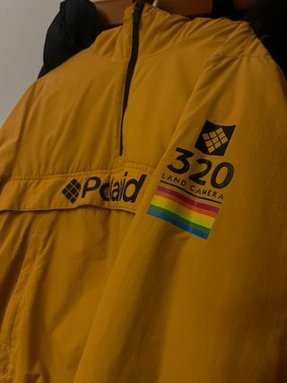 Polaroid x Pull&Bear Anorak Amarillo