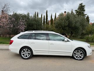 Skoda Superb 2012