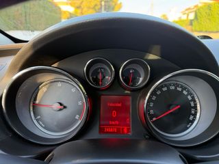 Insignia 2.0 CDTI 2010