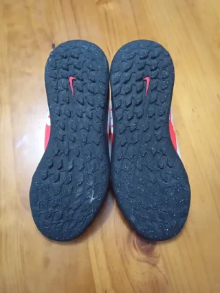 Zapatillas de fútbol Nike Blancas