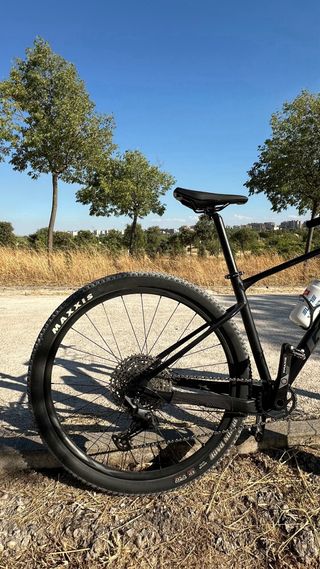 Bicicleta Giant XTC 29 MTB (M)