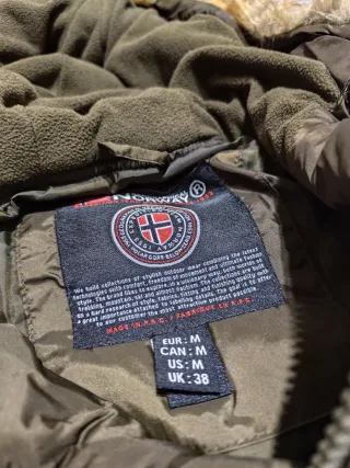 Abrigo Geographical Norway Verde y Rojo