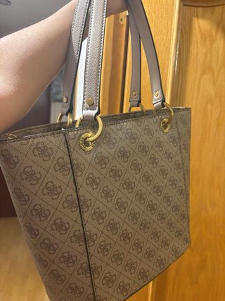 Bolso Guess Beige y Marrón