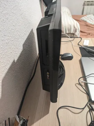 Televisión OKI 20" con mando