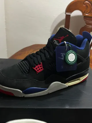 Jordan 4 Negro/Rojo