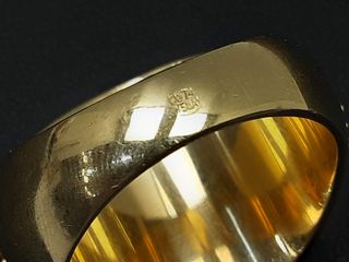 sello oro 18k con piedra con circonita