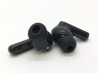 in-ear motorola moto buds bass