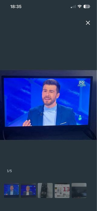 Smart TV Qlive 24 Negra con hdmi y aplicaciones.