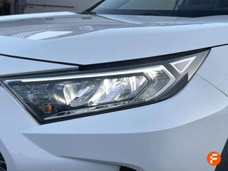 Toyota Rav4 2.5l hybrid 2WD Feel!