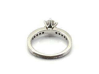 sortija plata 925mm con piedra con circonita