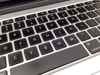 portatil apple apple macbook pro core i7 2.2 15 (2015) (a1398)