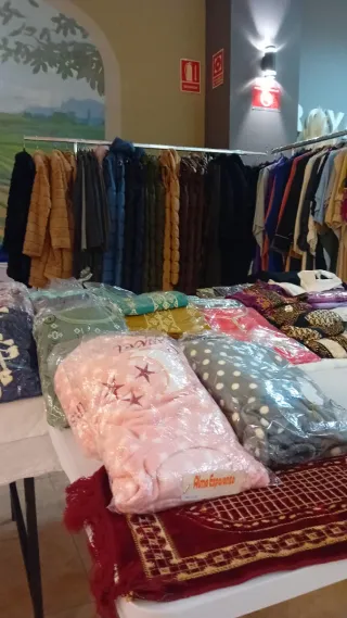 Ropa multicolor talla única