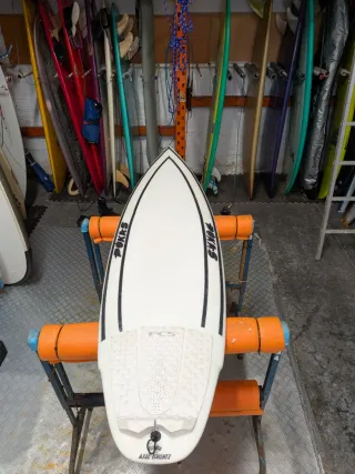 Tabla Surf Pukas Rush 5'7 Epoxy