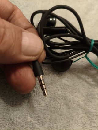 Auriculares HTC Innovation con micrófono