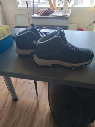 Zapatillas Skechers Trekking Impermeables Mujer