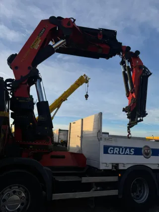 Servicio de grúa y transporte especial