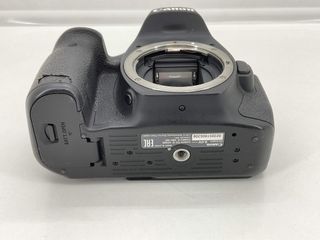 camara digital reflex canon eos 90d