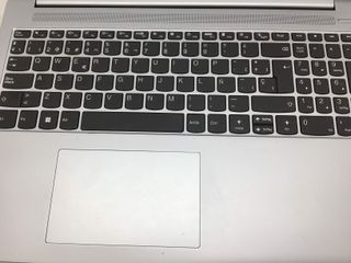 pc portatil lenovo 82xf