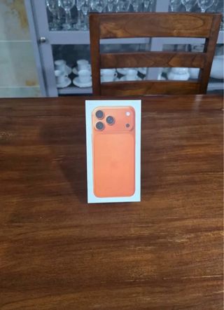 iPhone 17 Pro Max Naranja