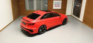 Maqueta Coche Escala 1:18