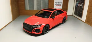 Maqueta Coche Escala 1:18