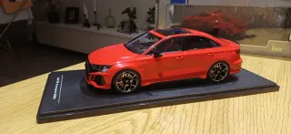 Maqueta Coche Escala 1:18