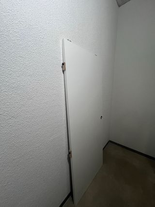 Puerta corredera blanca