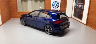 Maqueta Coche Escala 1:18