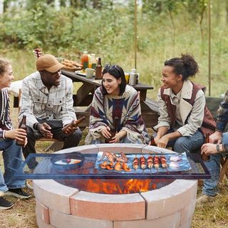 X-Marks Parrilla de Fuego, Parrilla de Cocción Rectangular, Rejilla de Barbacoa de Acero de Alta Resistencia con Mango y Soporte en X, Utensilios de Cocina Portátiles para Reuniones al Aire Libre,...