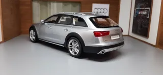 Maqueta Coche Escala 1:18