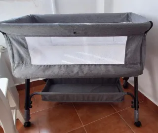 Cuna de viaje con mosquitera