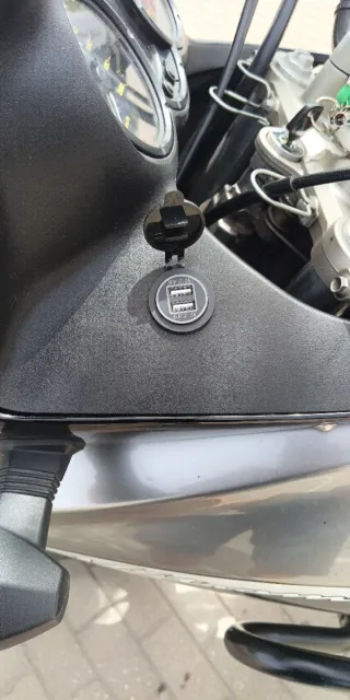 Suzuki V-Strom DL650 Adventure Moto