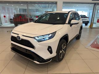 TOYOTA Rav4 2.5l PLUG-IN 300PH (e-CVT) Advance