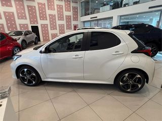 TOYOTA Yaris 1.5 120H Style