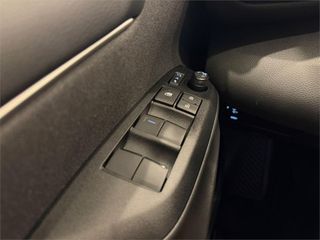 TOYOTA Yaris 1.5 120H Style