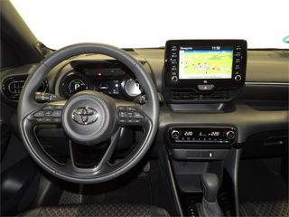 TOYOTA Yaris 1.5 120H Style Plus